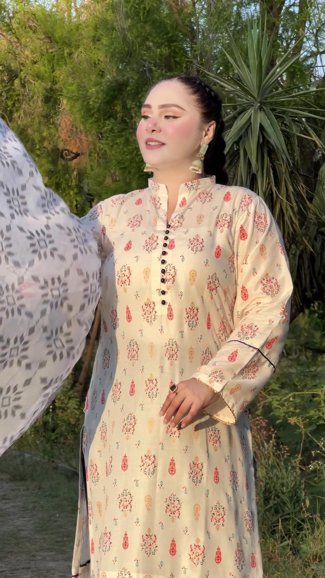 @Momina Naqvie
