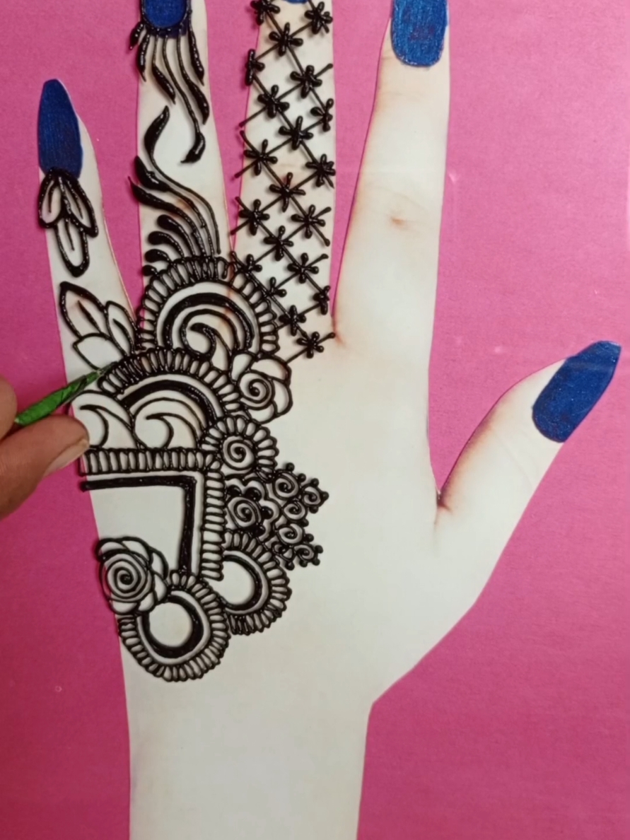 @Rizwana Mehndi Creation