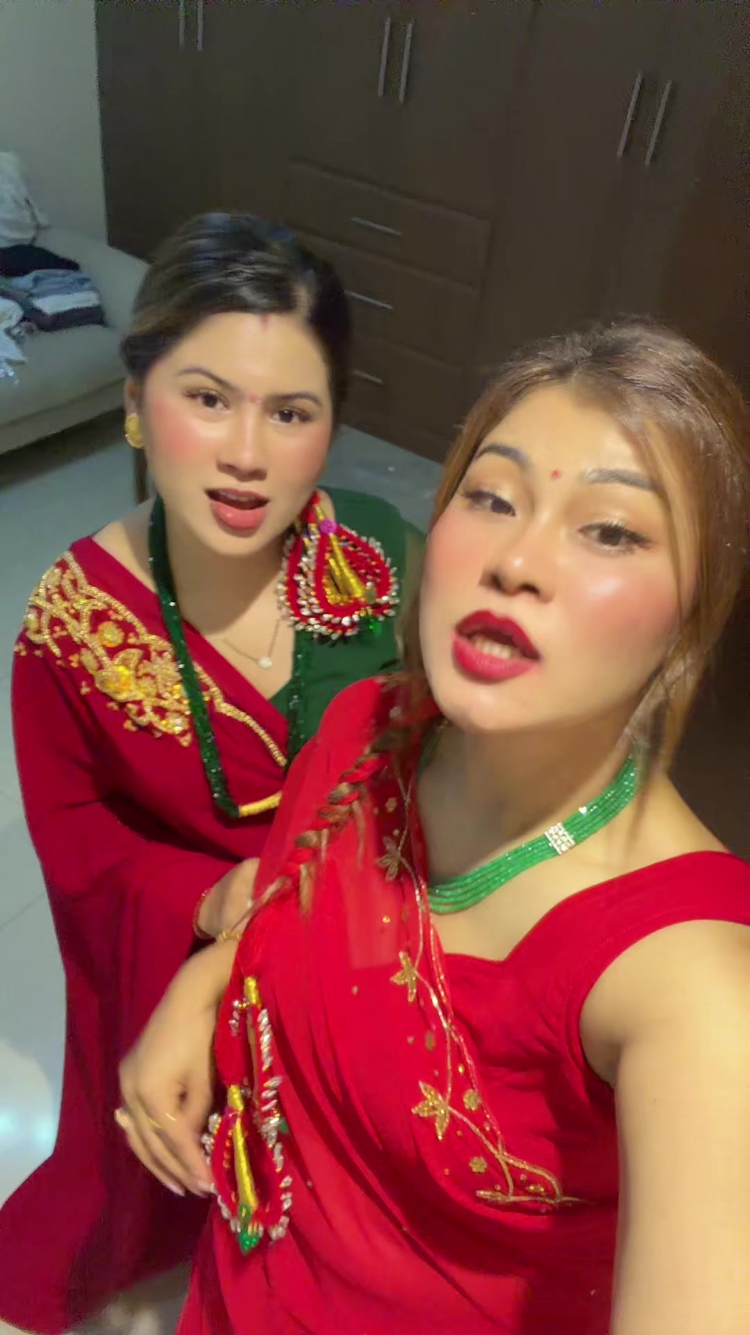 @Hi.Siri👋