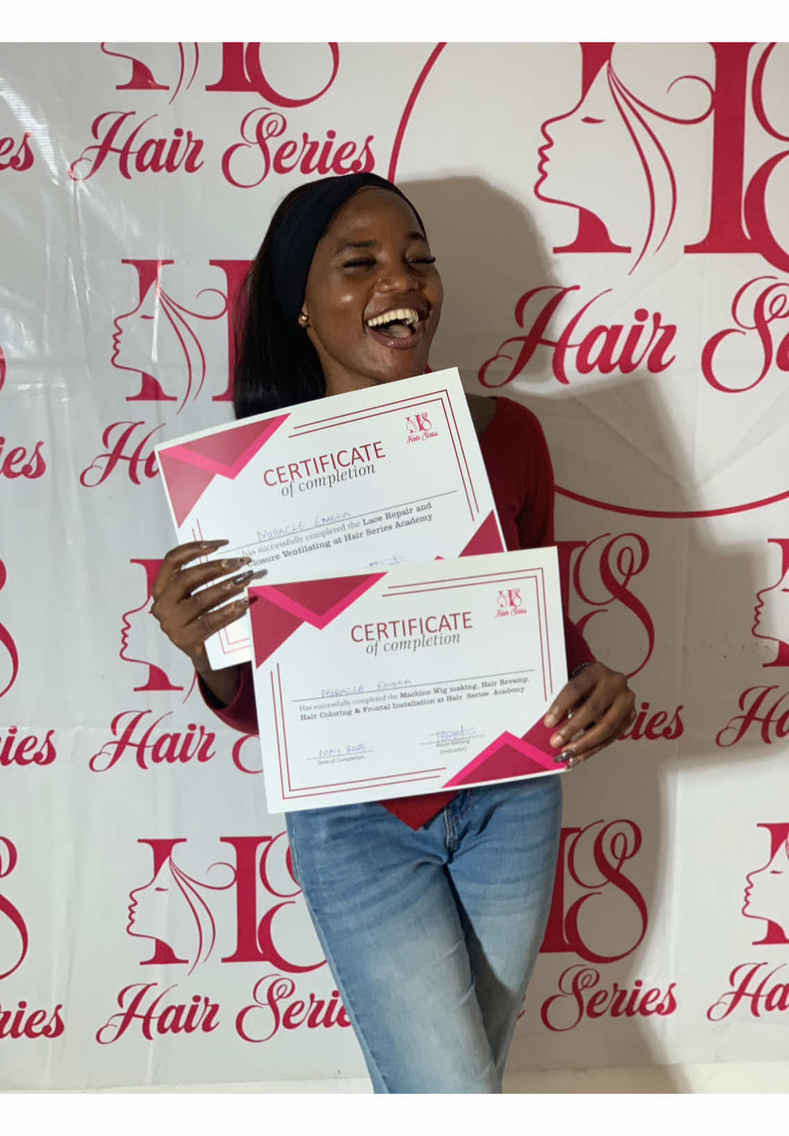 @STYLIST/ WIG TRAINER IN LAGOS