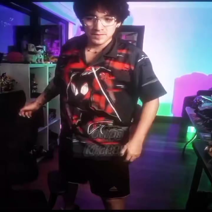 @𝕋𝕠𝕜𝕠🇦🇷