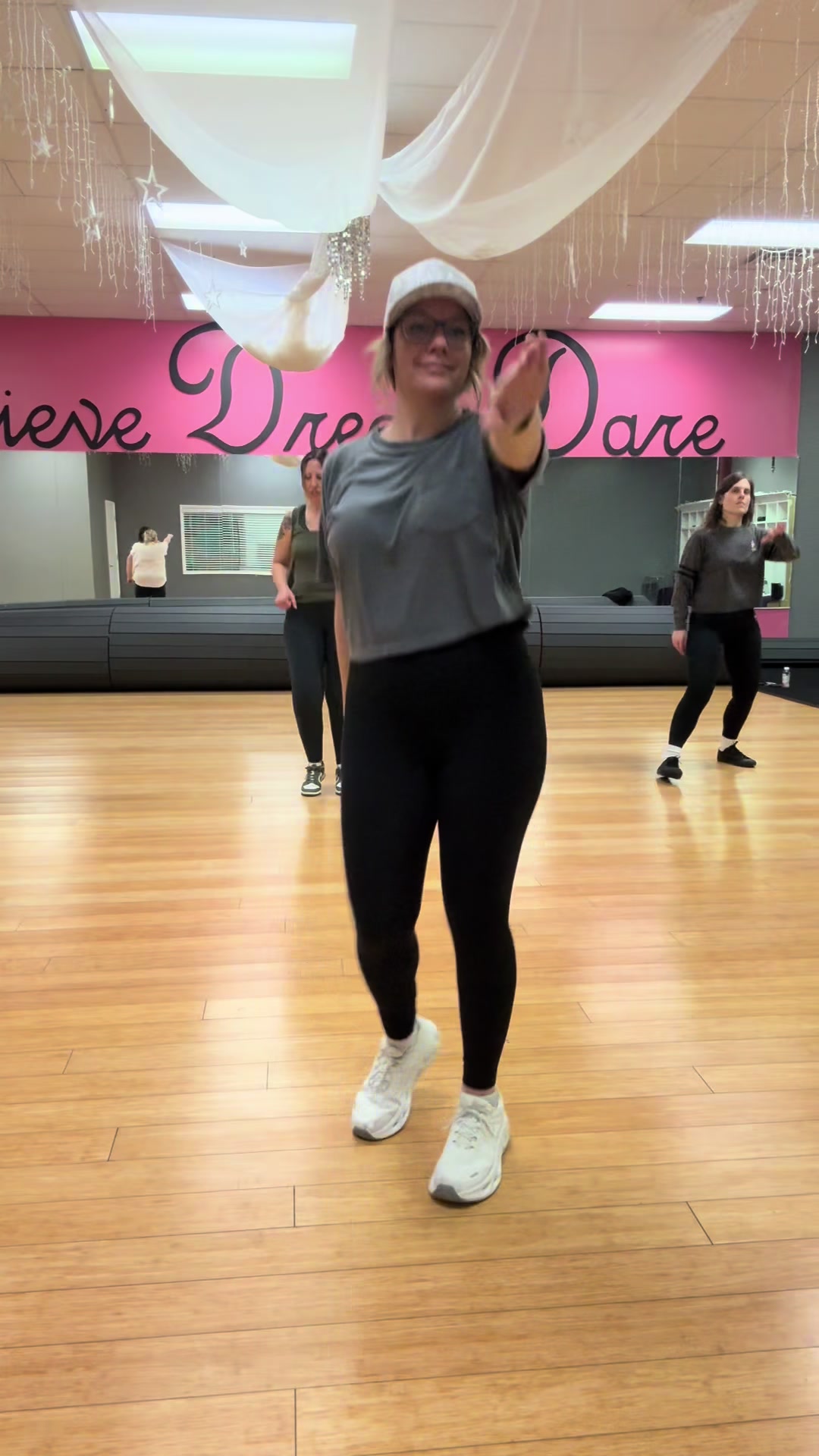 @foxyladyfitness