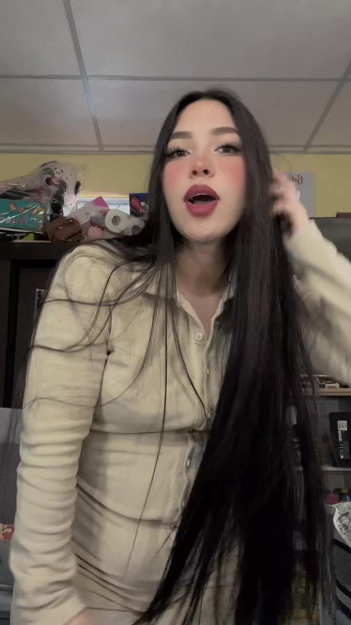 @Gabriela 🦋🤍🎄