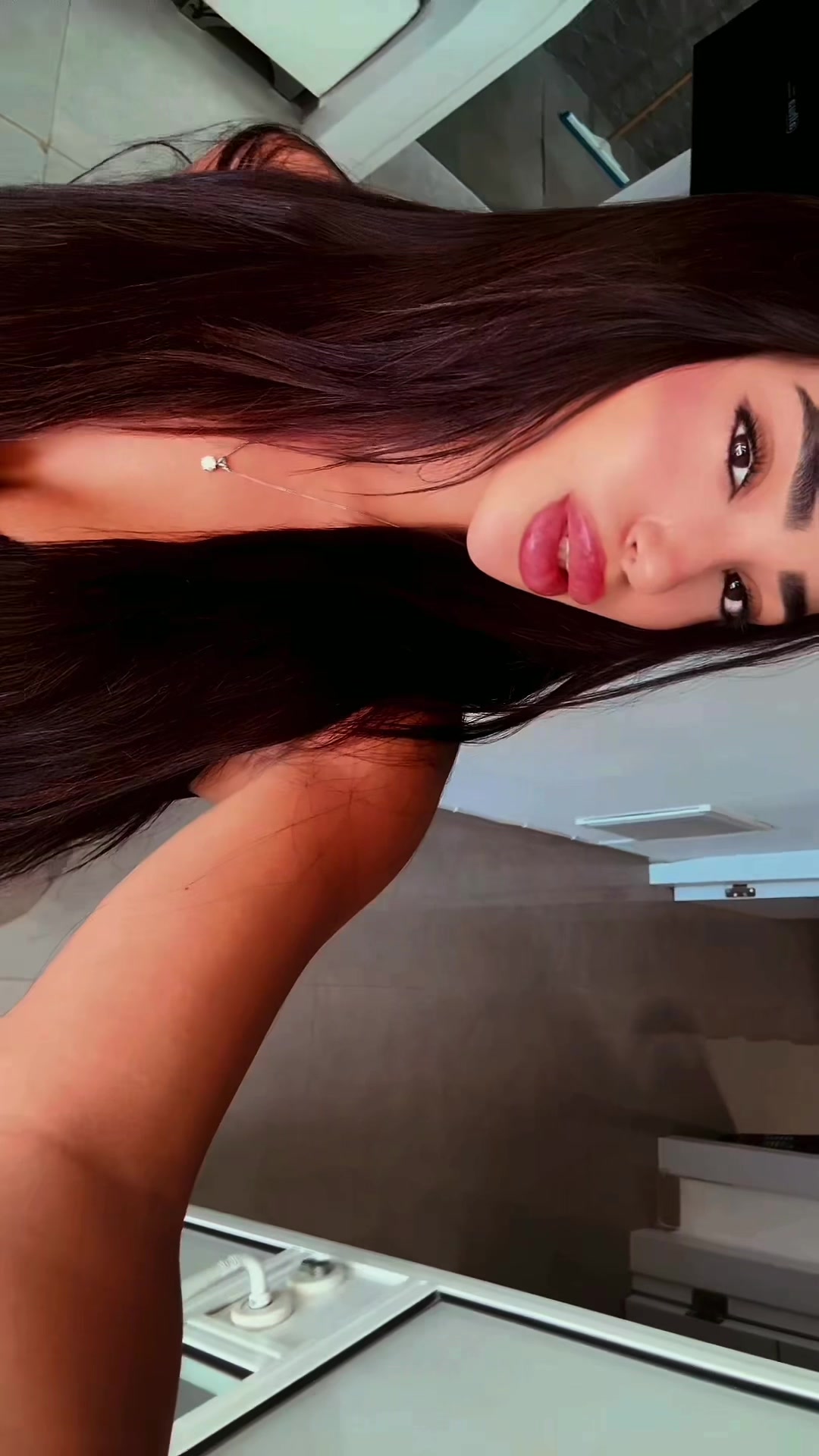 @shira akris