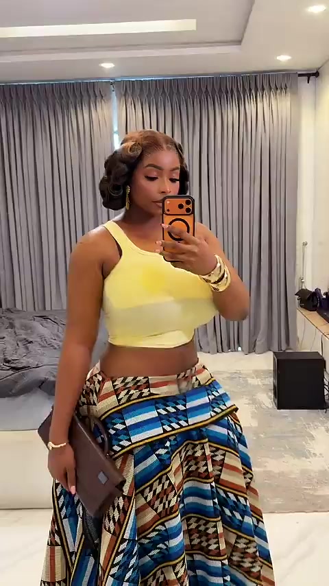 @Richie_