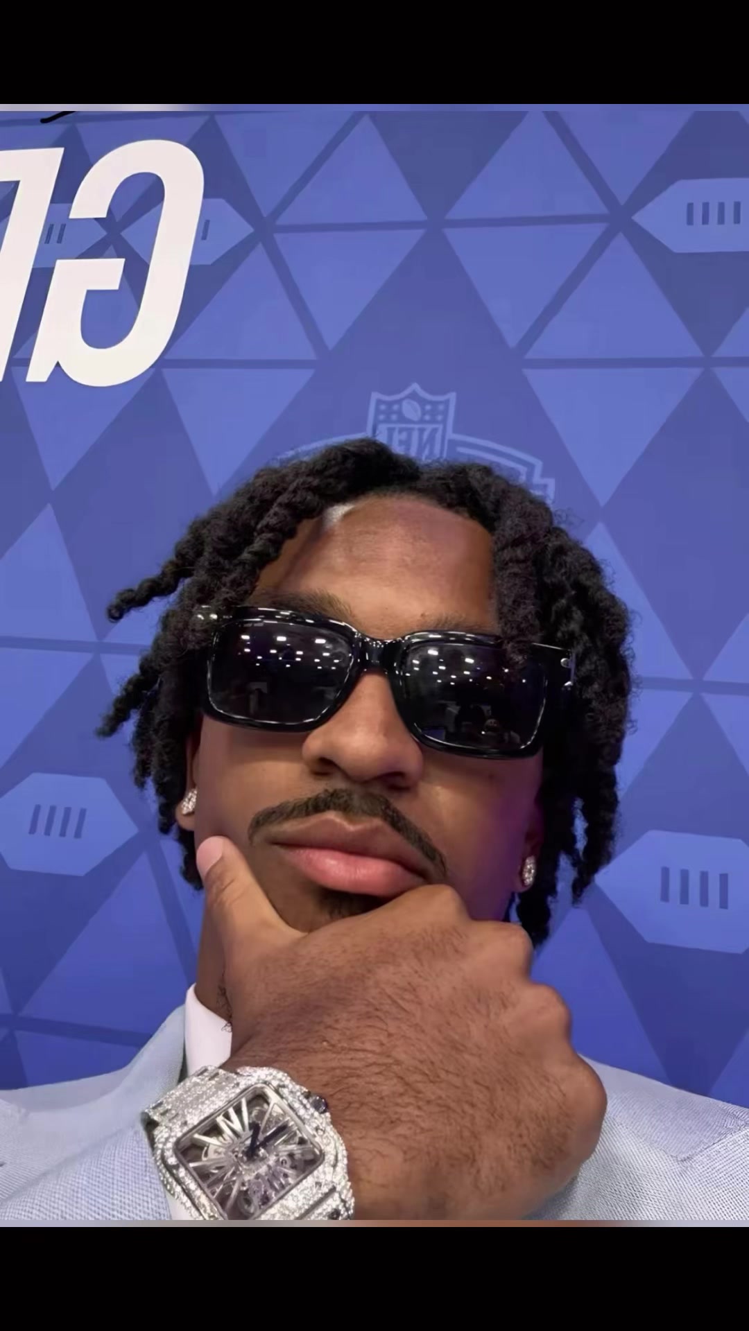 @a>3