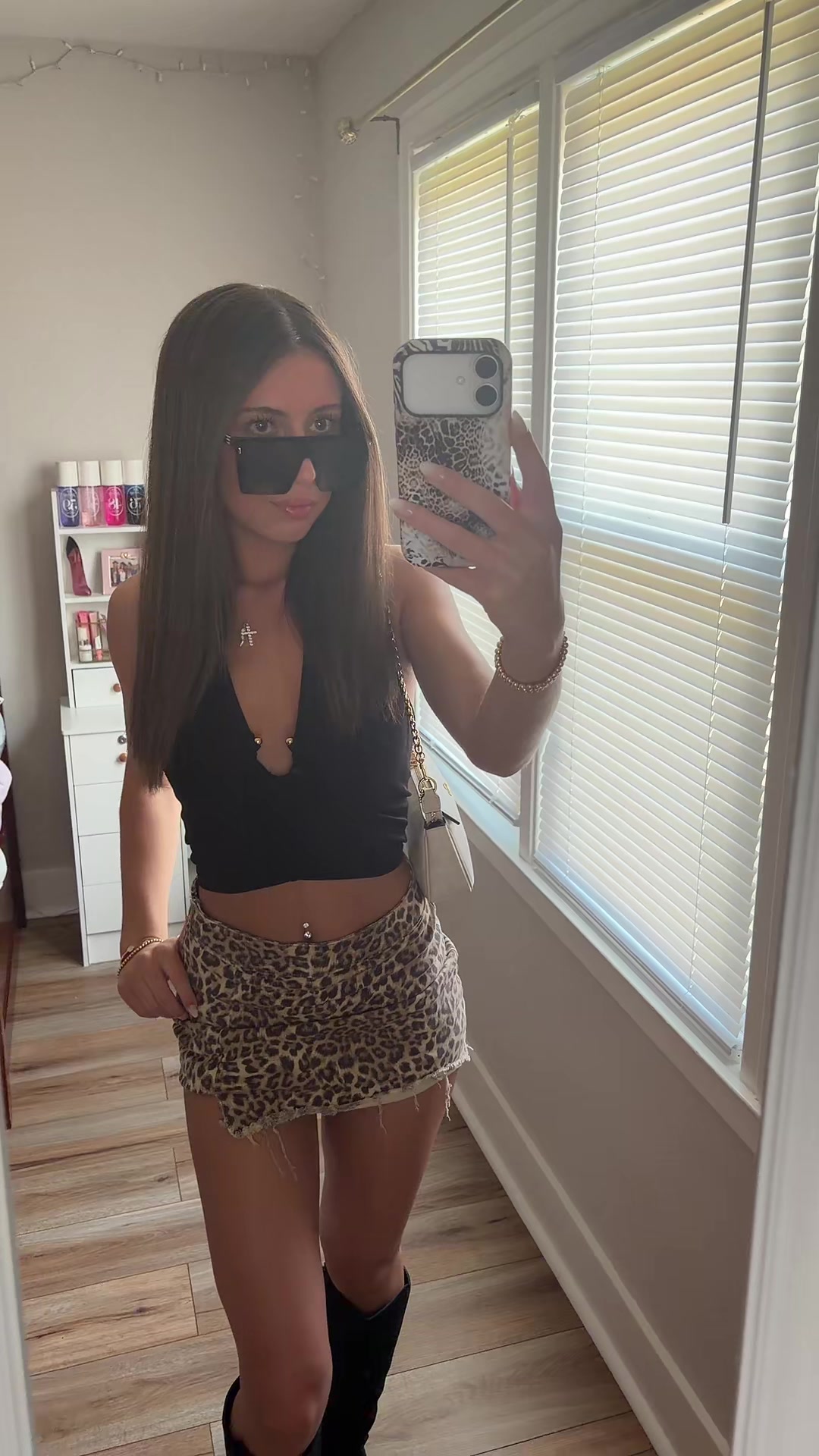 @g