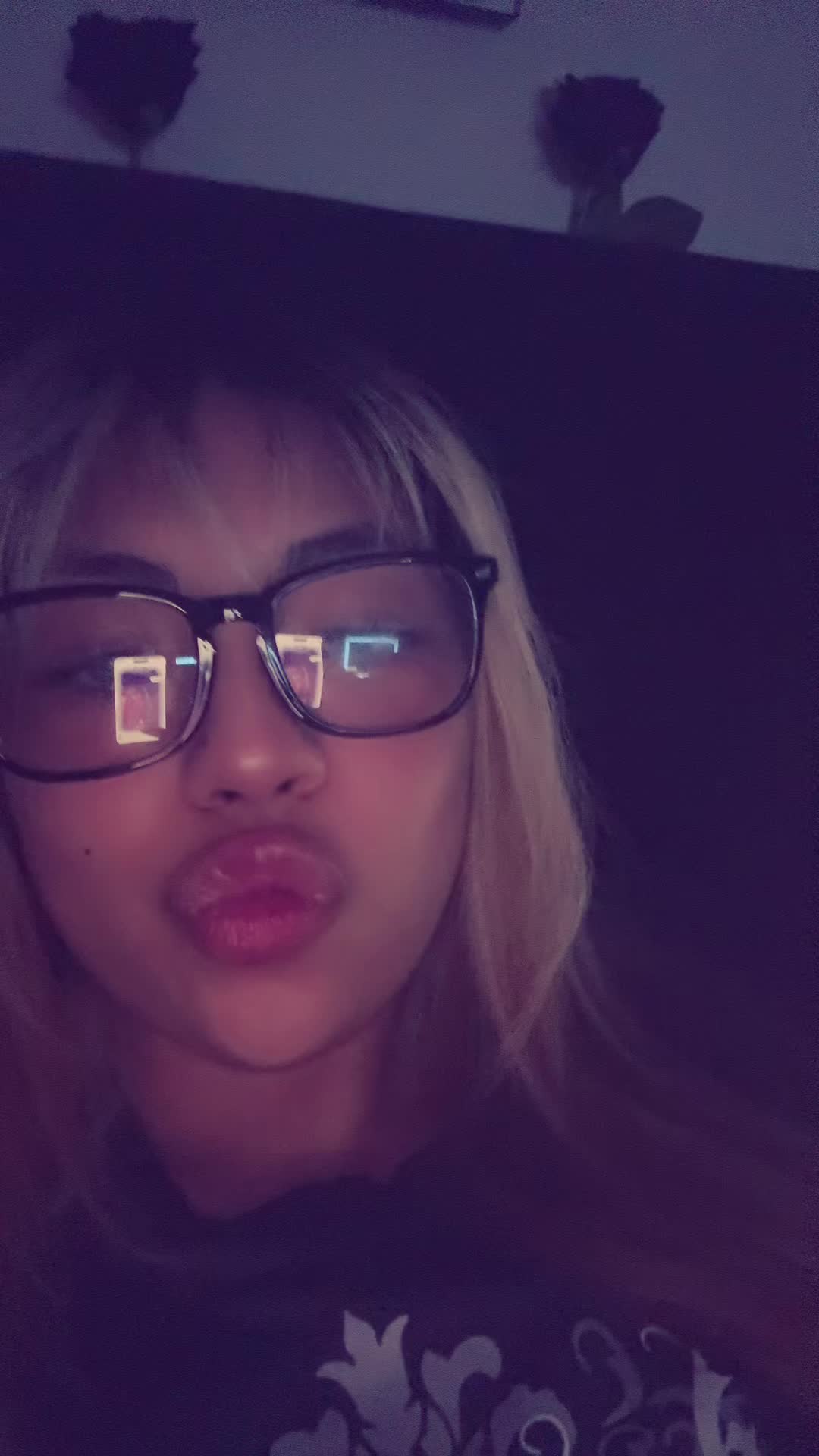 @🐰