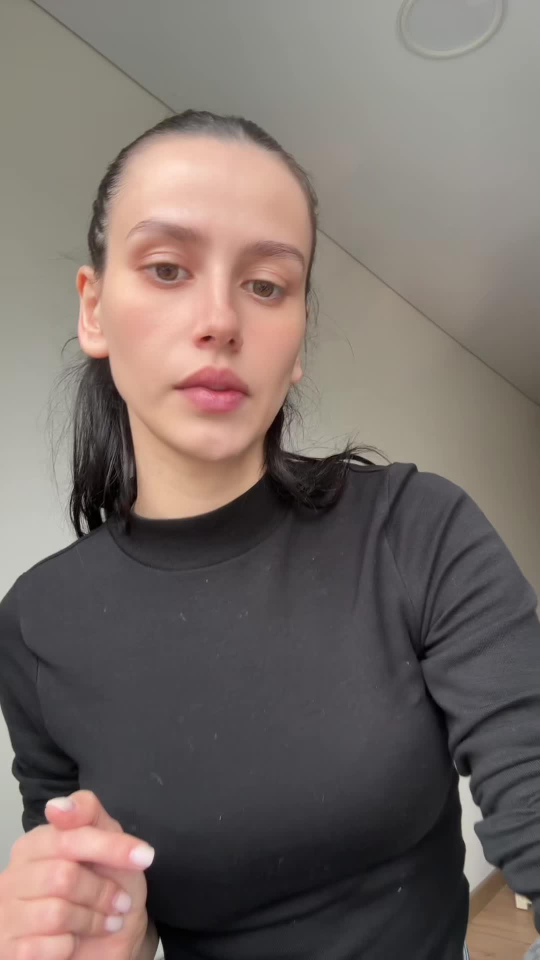 @Valeria