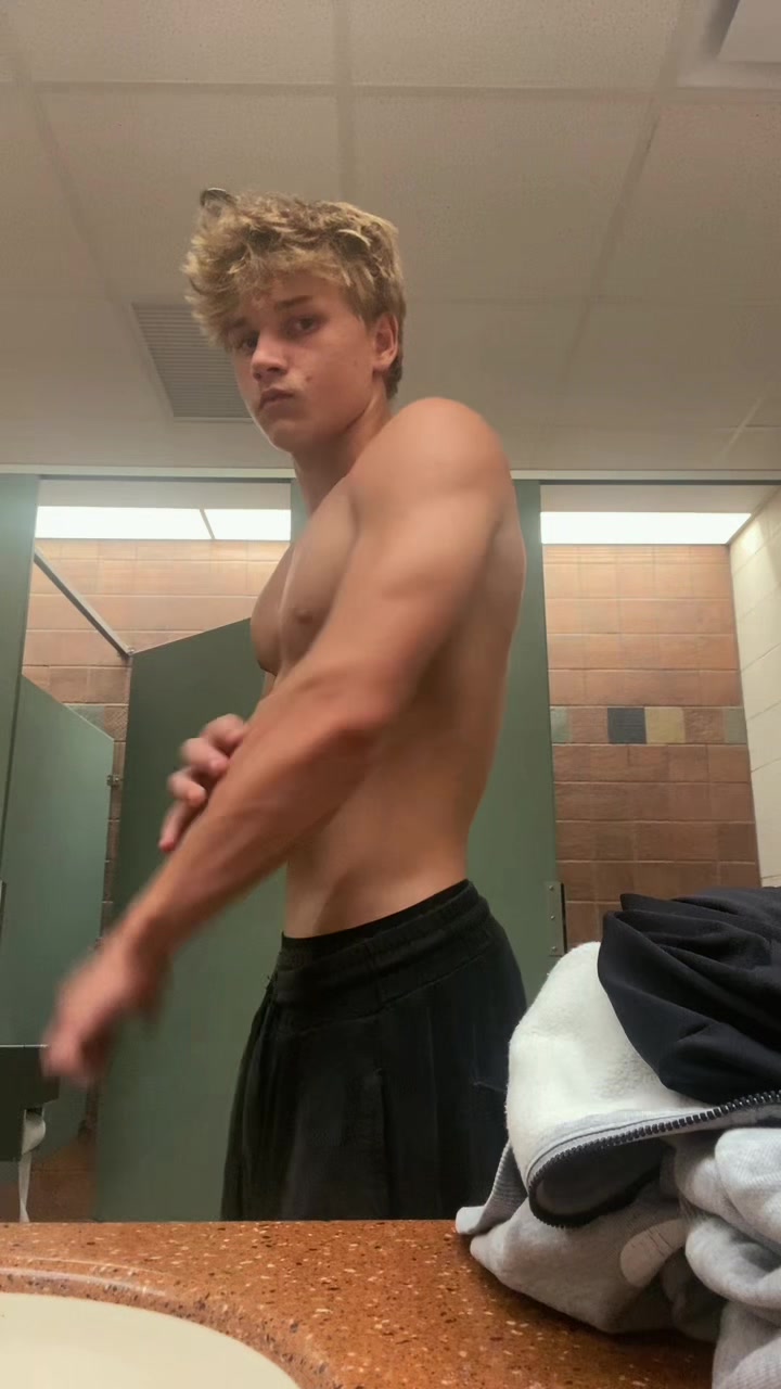@jamezjonez