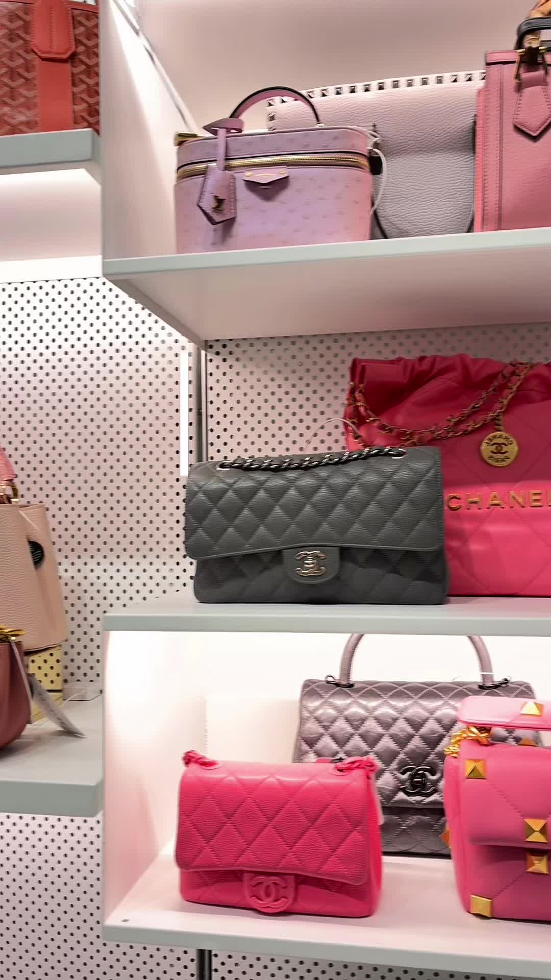 @Monique Claudio