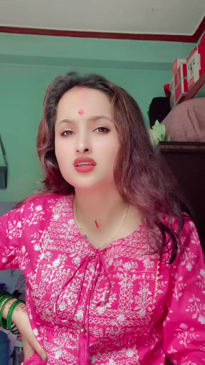 @Binita_poudel🦋officials🧿🧿🫶
