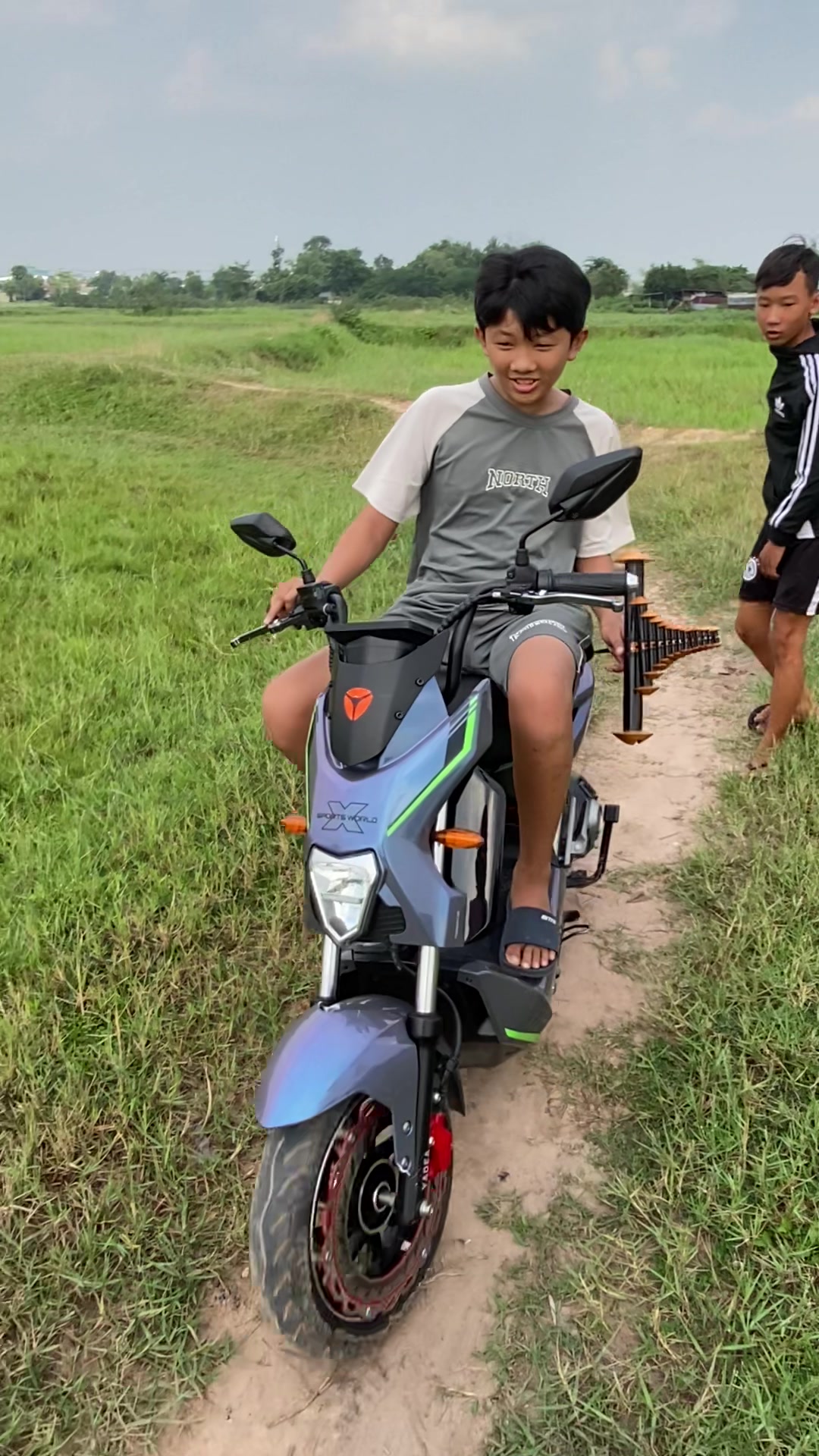 @Thả diều cùng Lợi