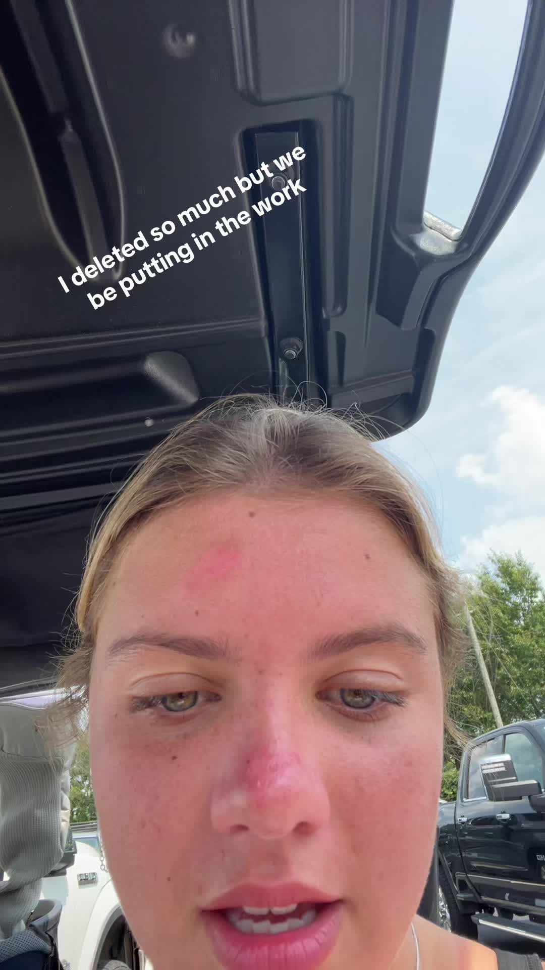 @clarrr990