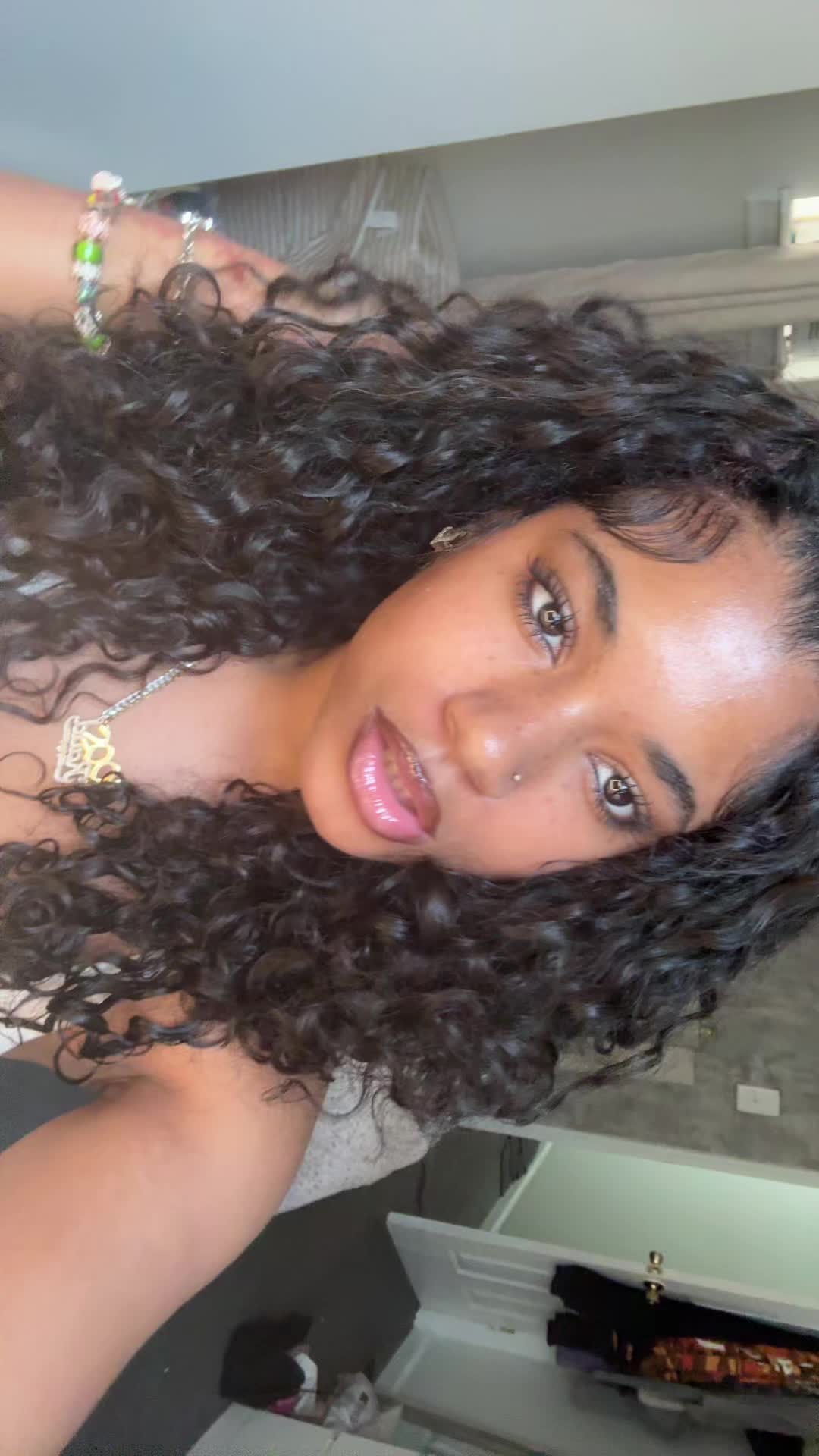 @latinaa<3