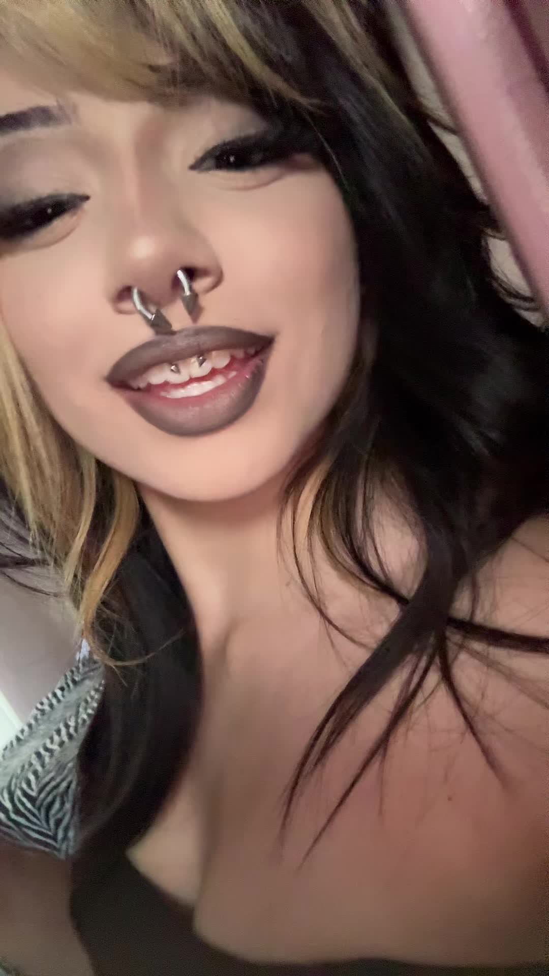 @𝔦𝔯𝔦𝔰
