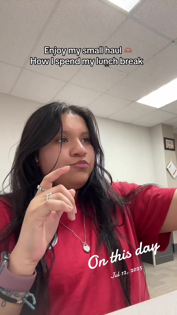 @leonor.booklover💋🫶🏽