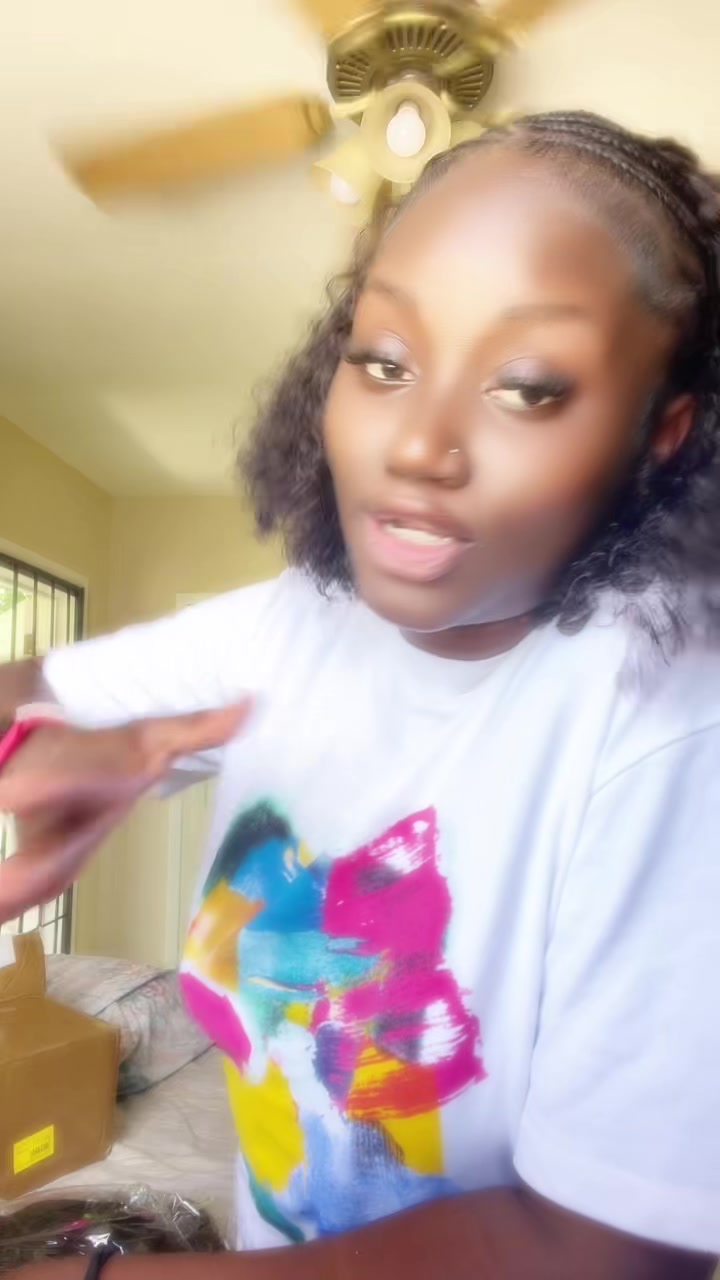 @Shæ💞