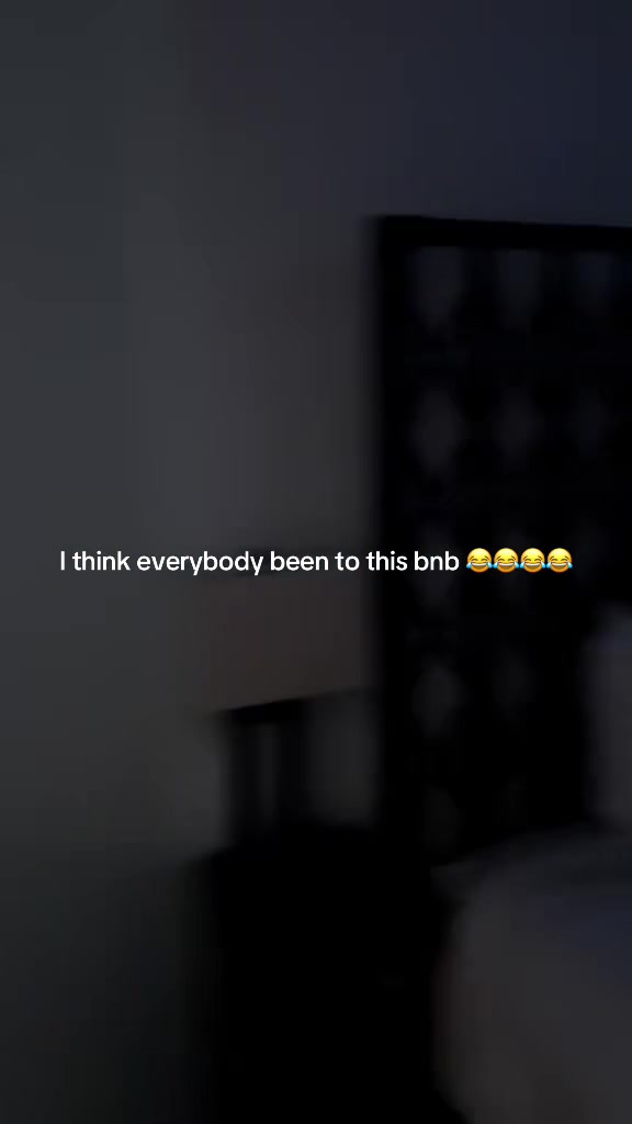 @tattedbaeee 👩🏽&zwj;❤️&zwj;💋&zwj;👩🏽