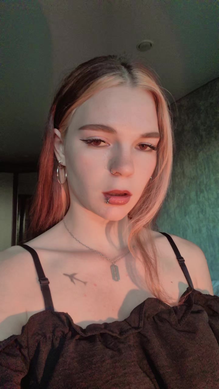 @Elisavetæ