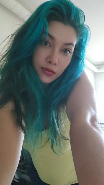 @Thegirlwiththecursemark