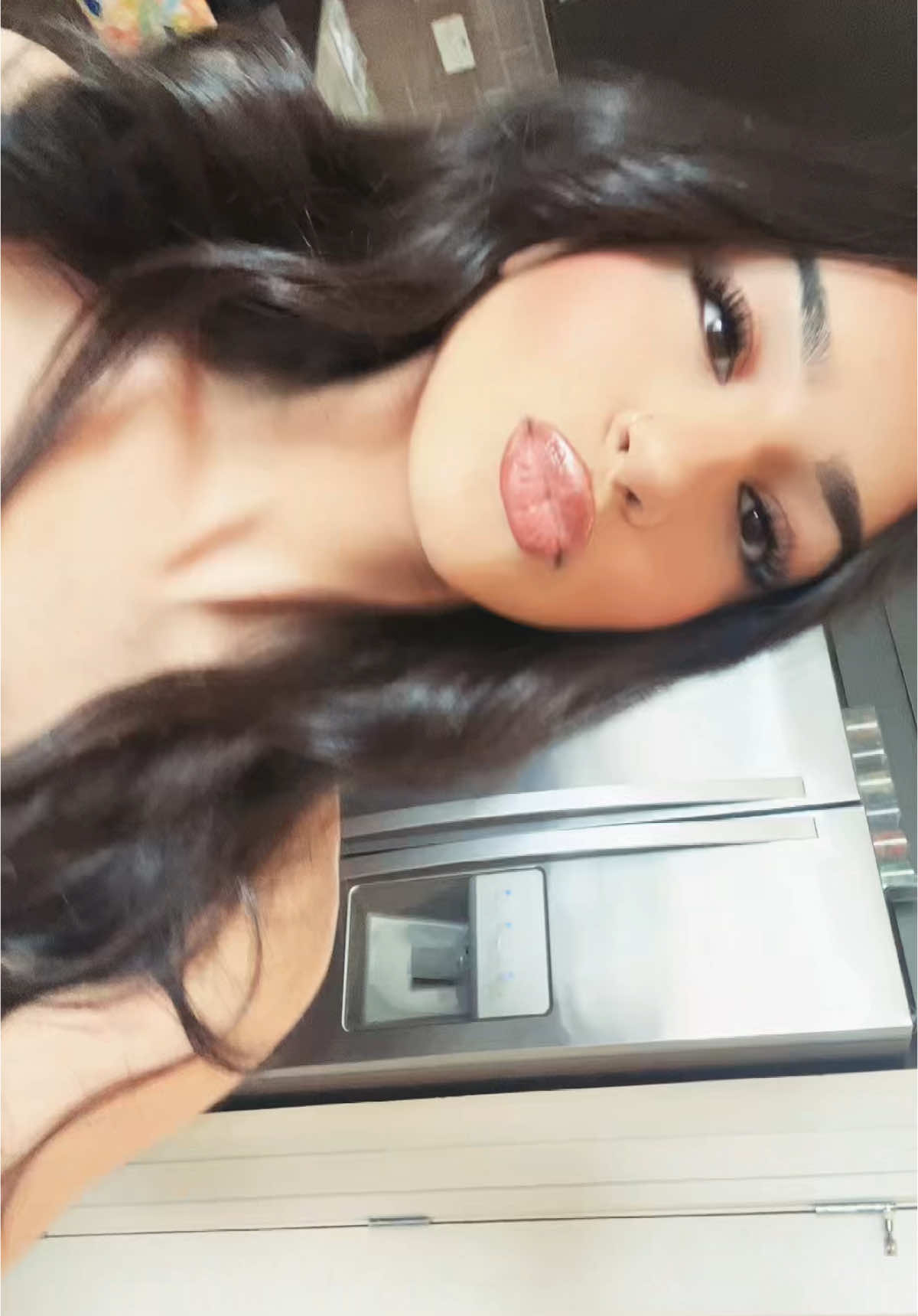 @z🌟