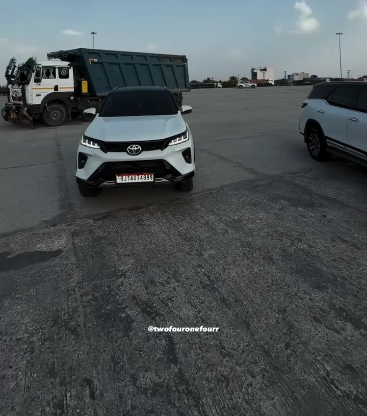 @twofouronefourr