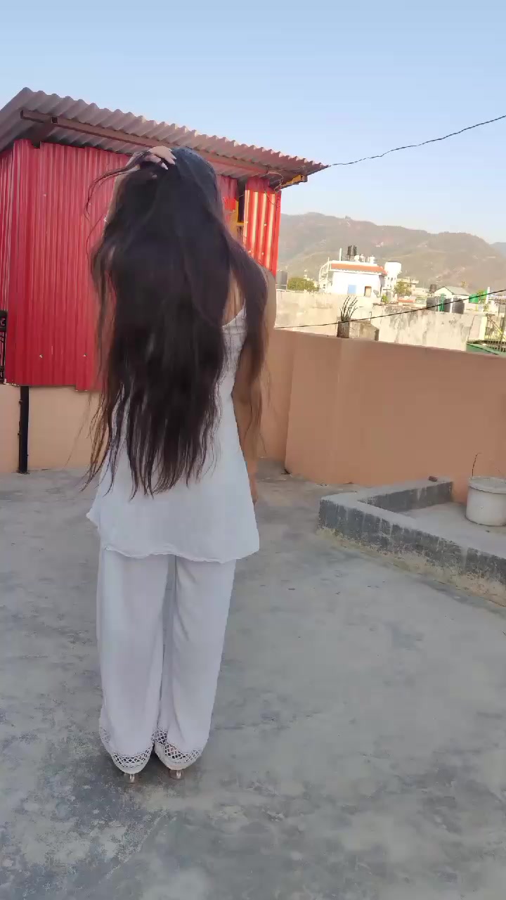 @Aneesha🖤