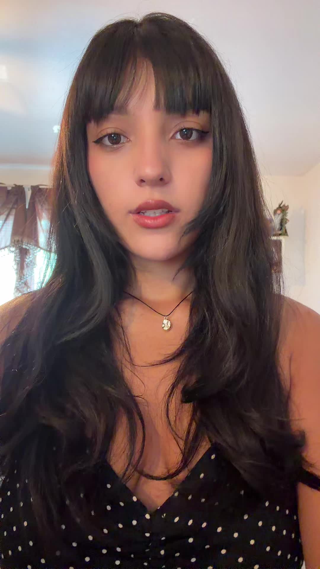 @valeria violeta