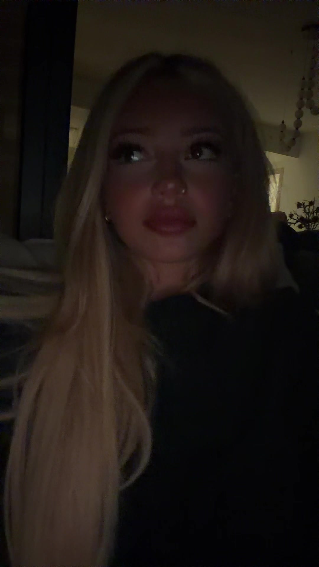 @Val&eacute;