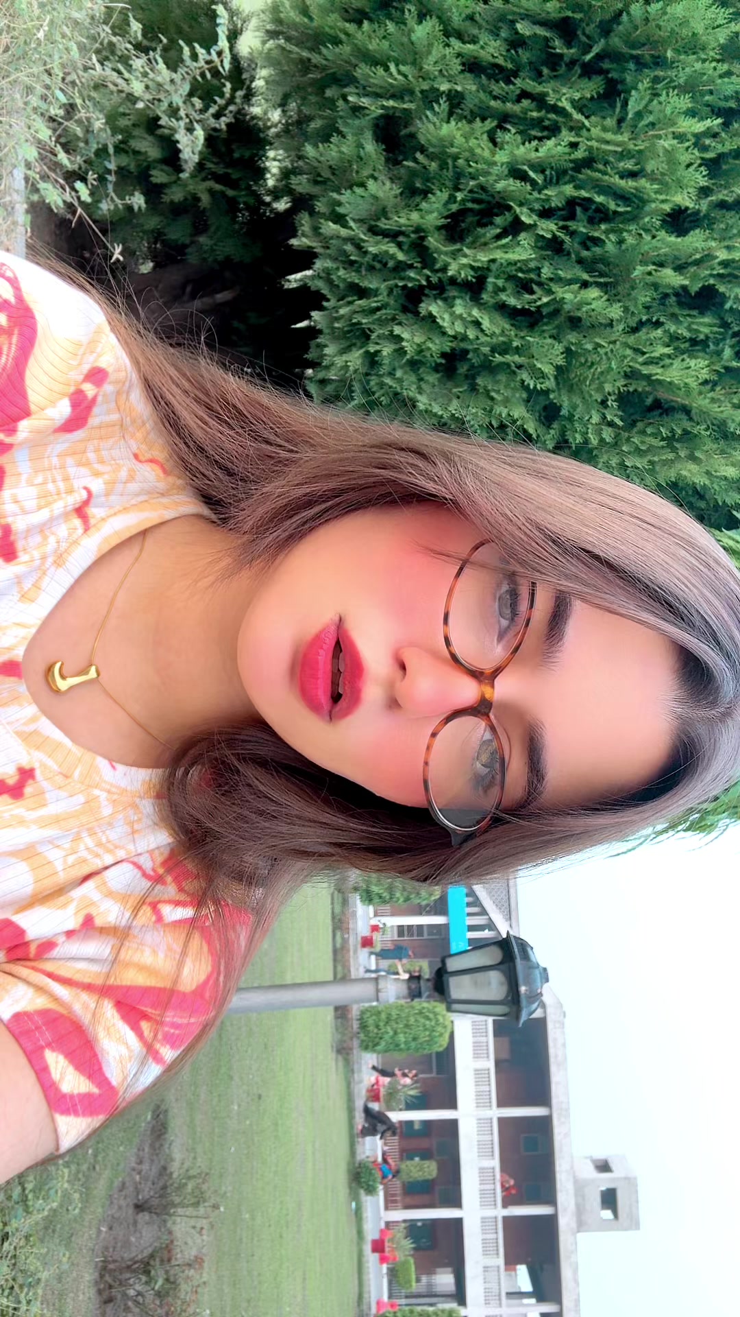 @Laiba 👻