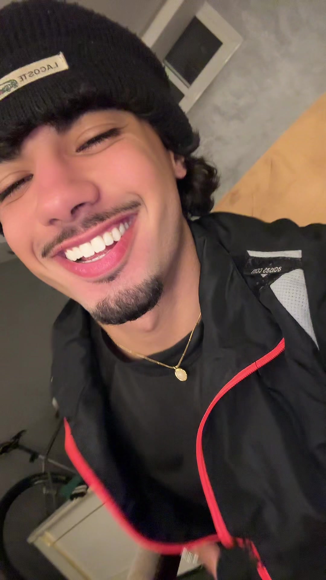 @Simoooox