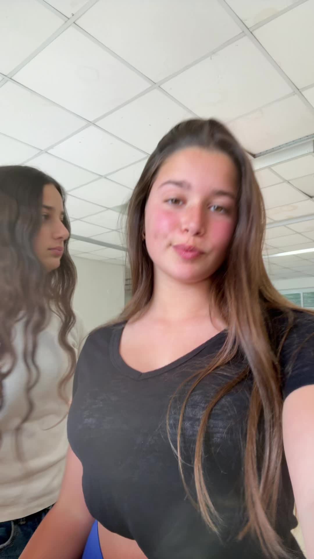 @MAYA RAZ