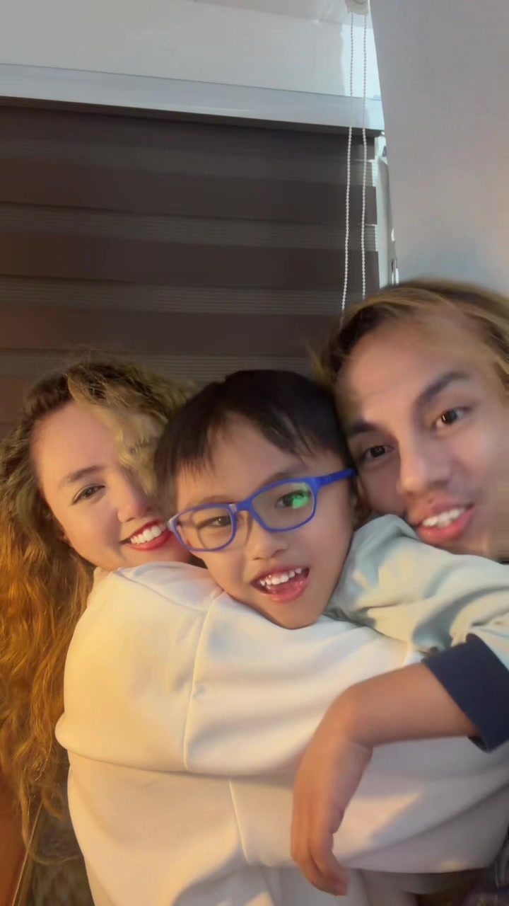 @๐ tansanchezfamily ๐