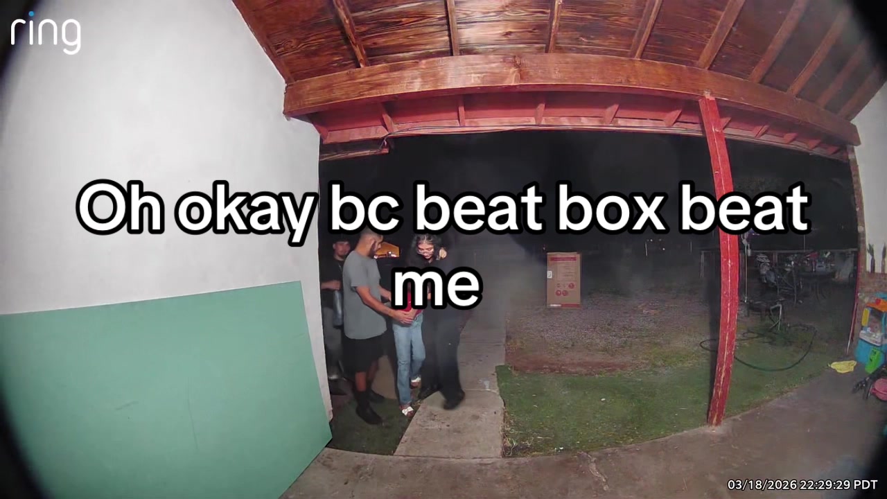 @𐦍
