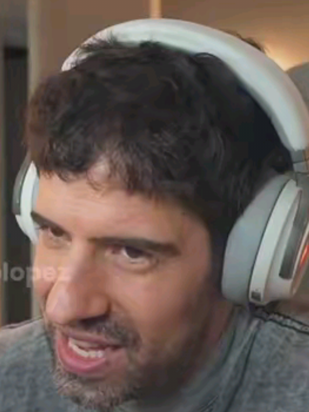 @𝐑𝐎𝐋𝐎 𝐋𝐎𝐏𝐄𝐙