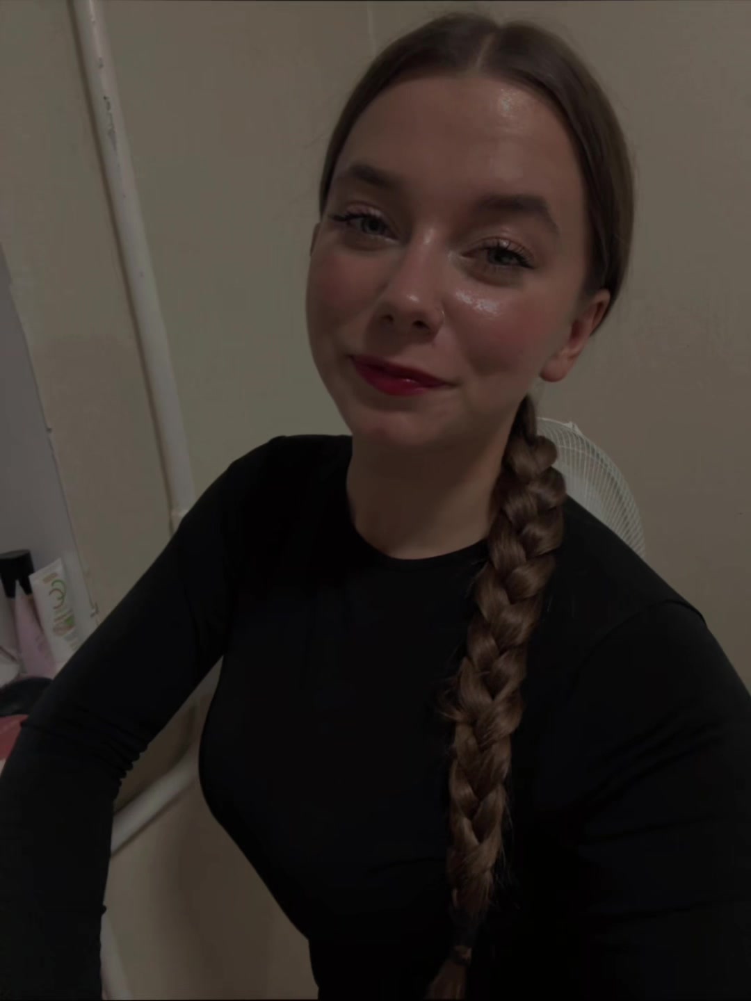 @варя