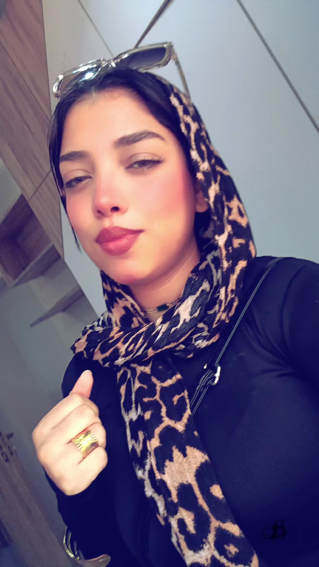 @ساره