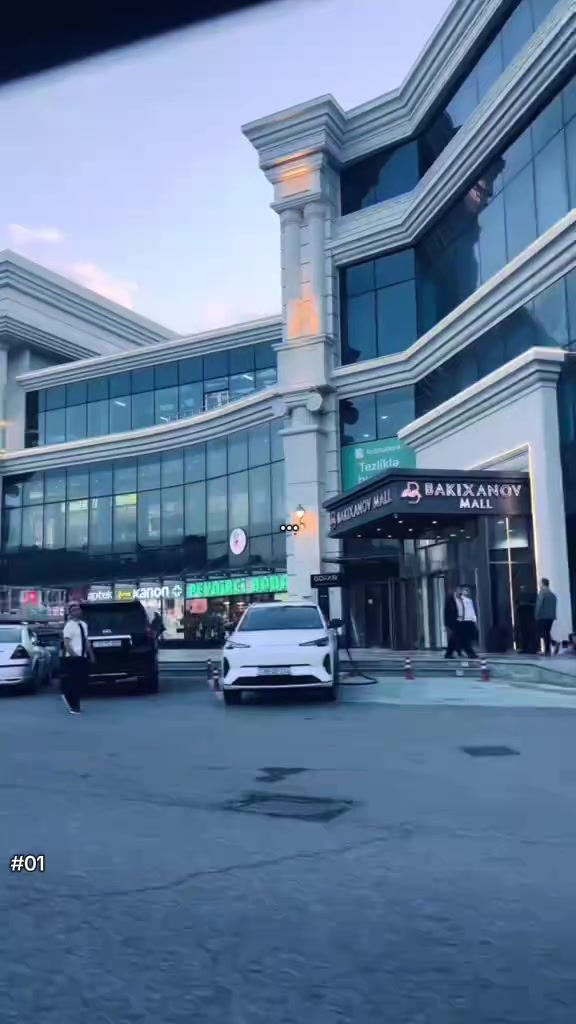 @𝟎𝟏