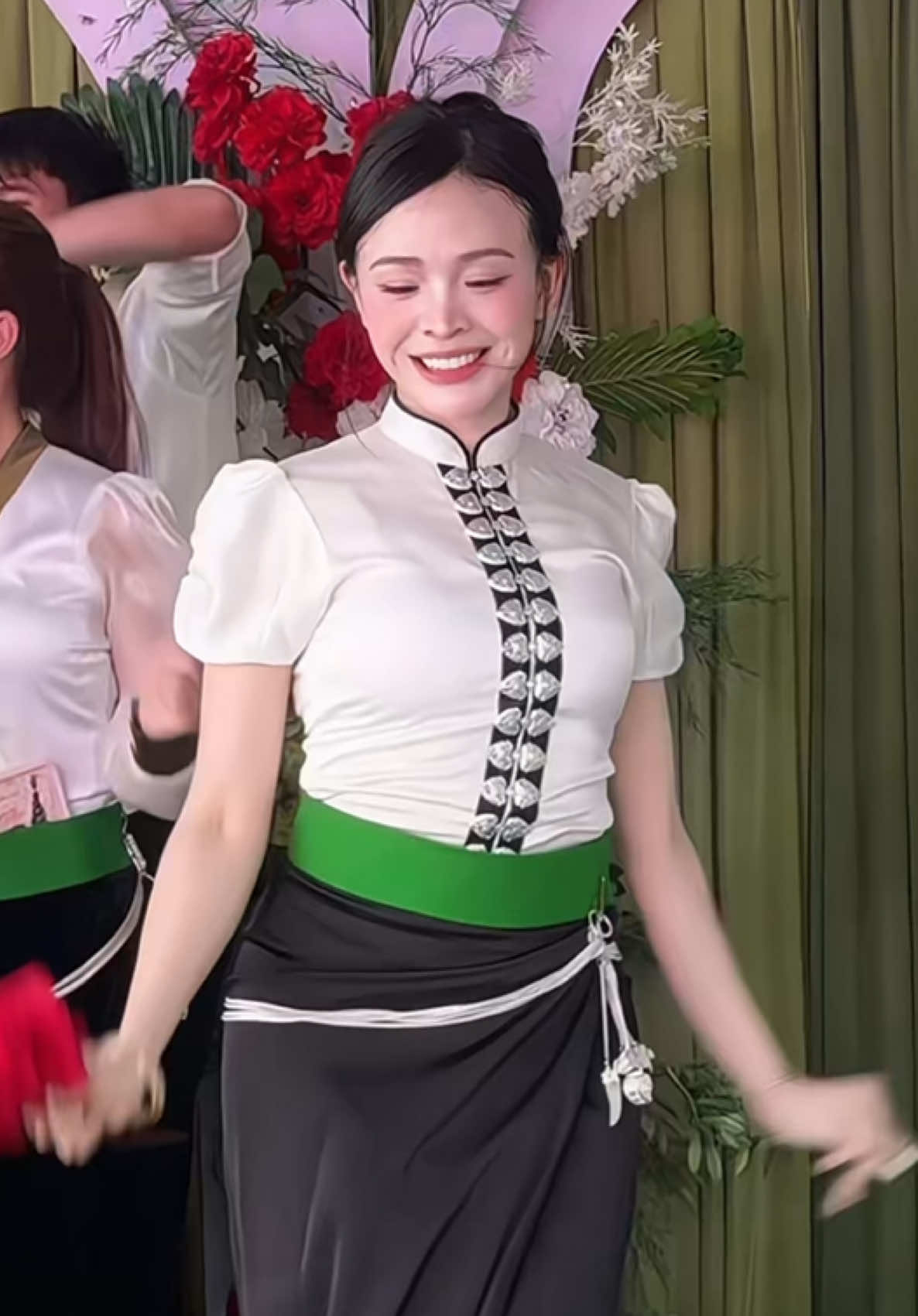@Te điệu dạy nhảy