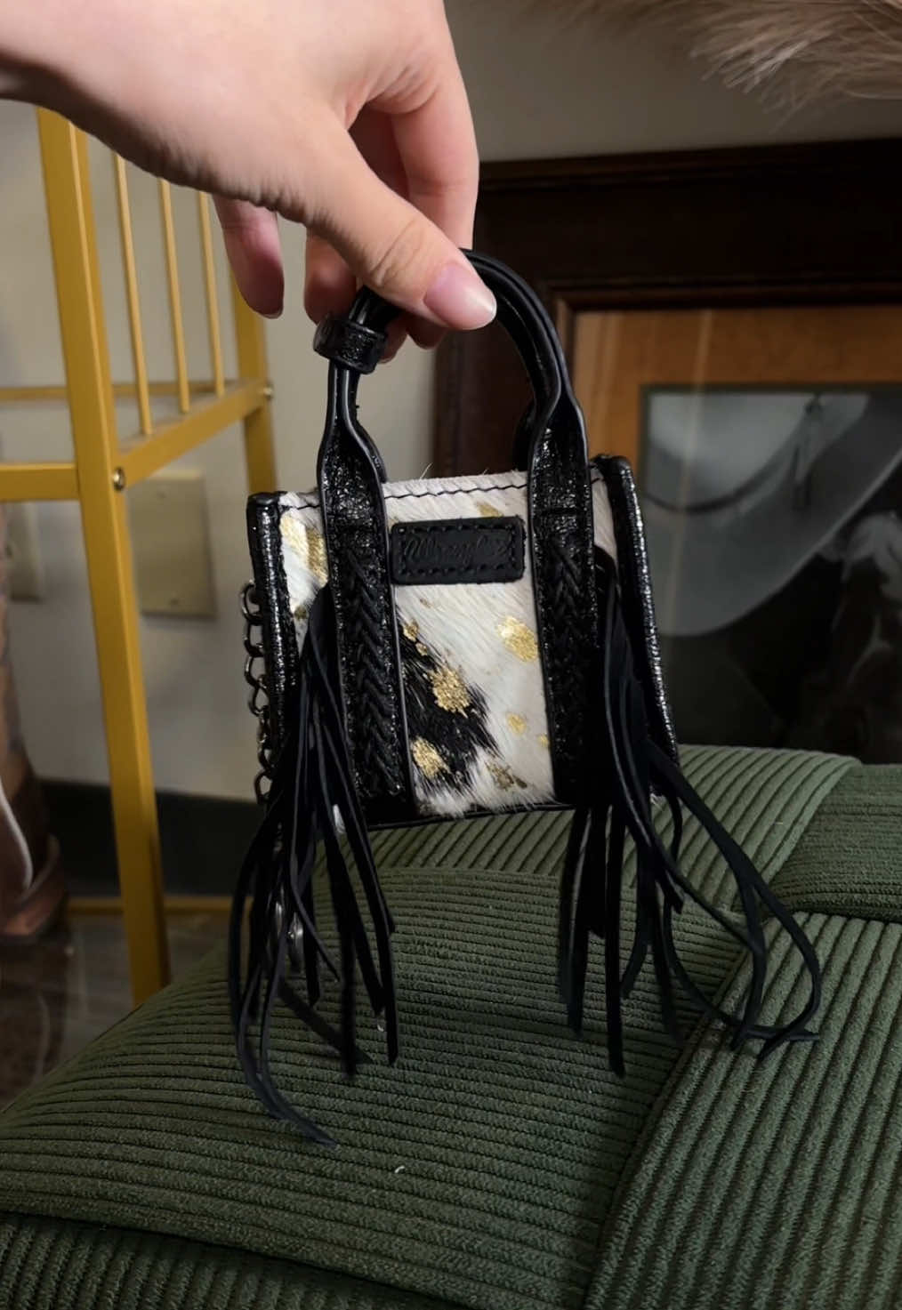 @bagsofthewest