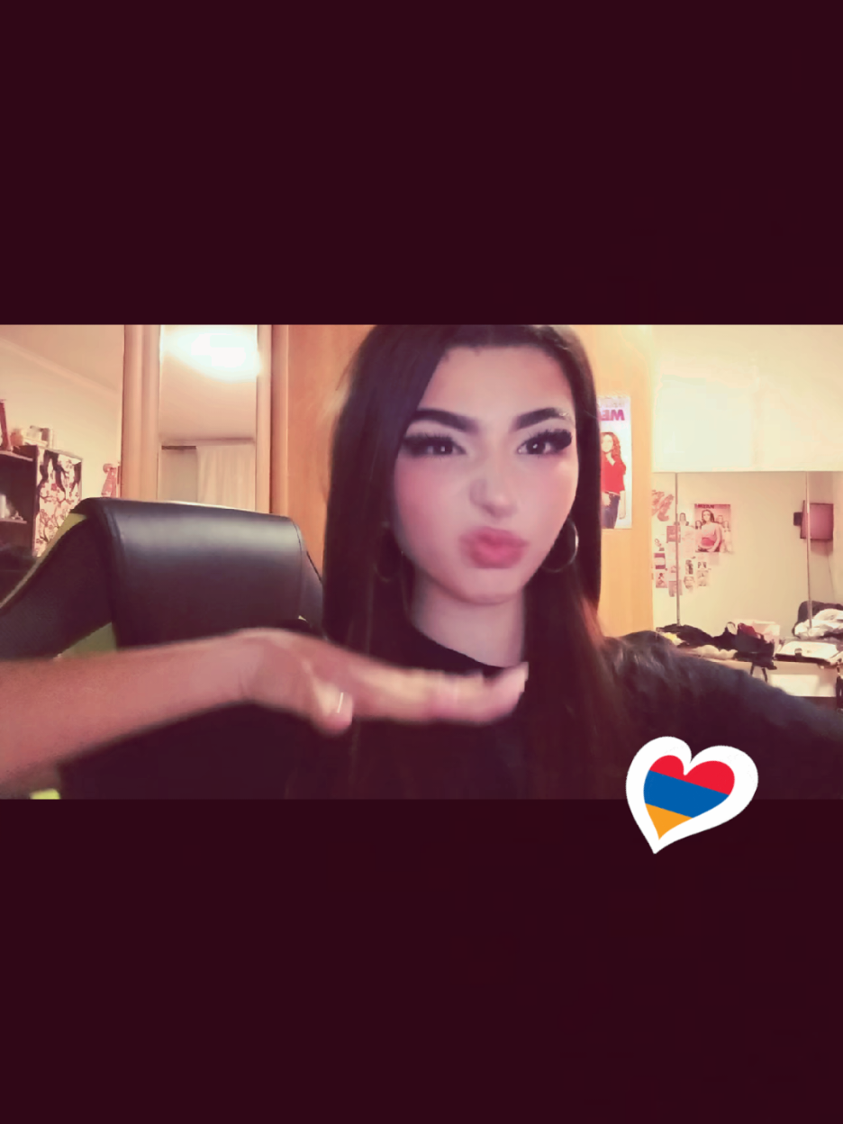 @𝑵𝒐𝒏𝒂🩶🖤
