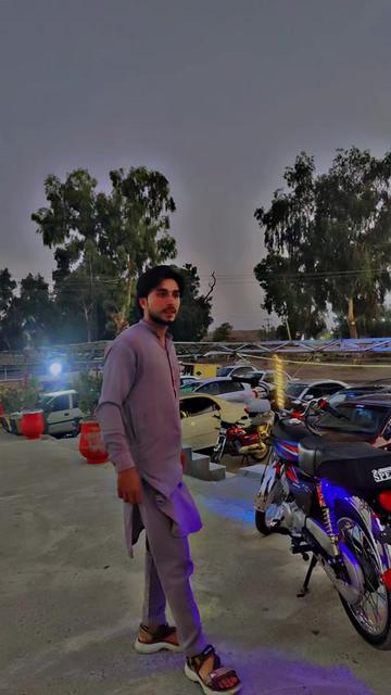 @✨Naveed✨🗿