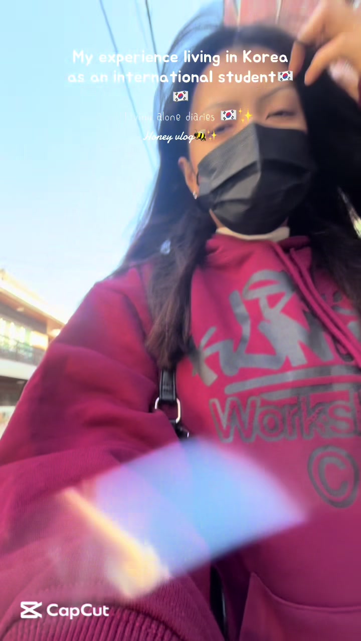 @Honey Vlogs🍯🐝