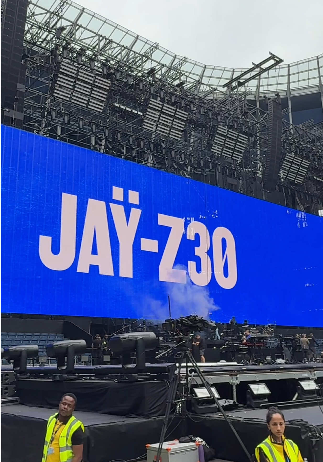 @Beyhive Boy 🐝