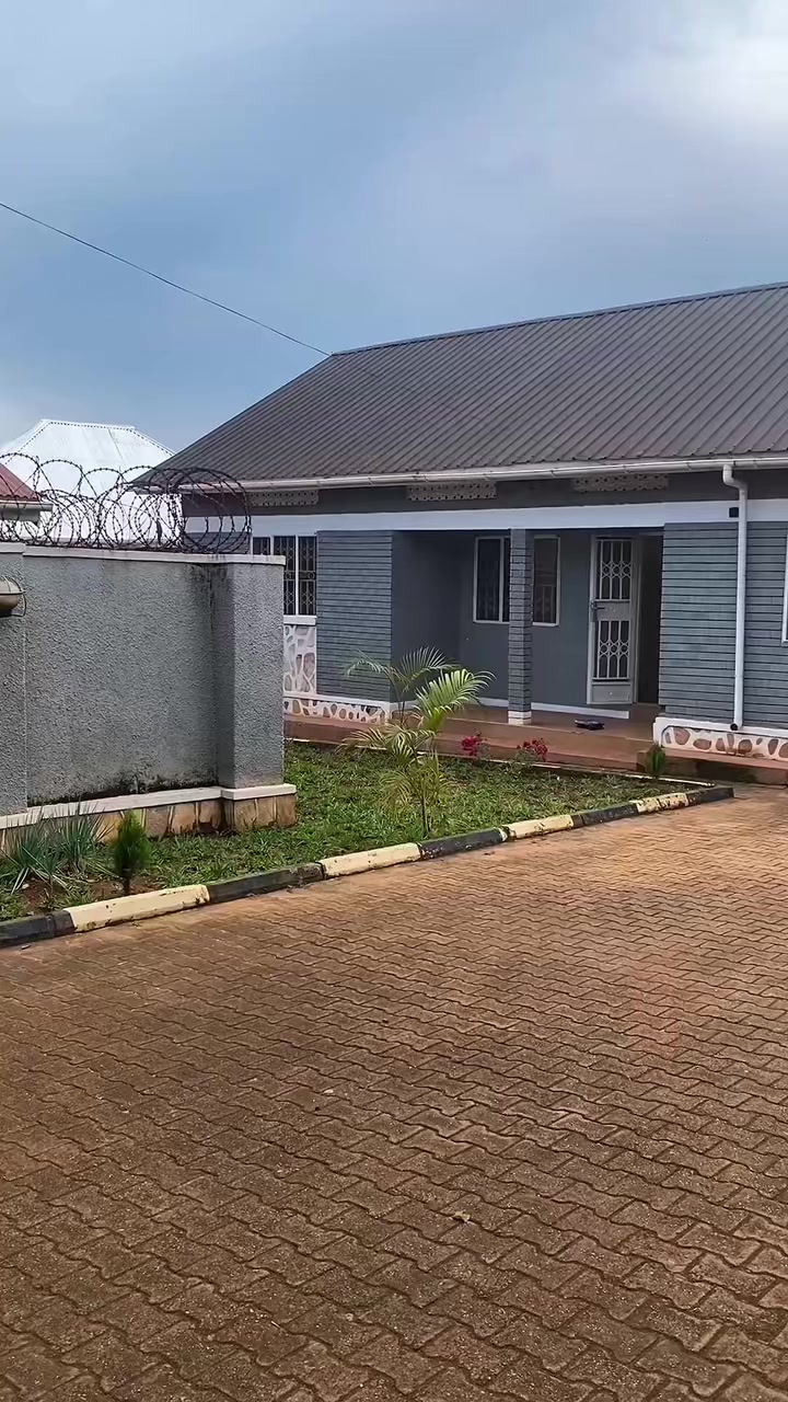 @Grace |AirbnbHost🇺🇬