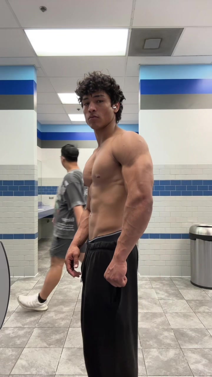 @Makii