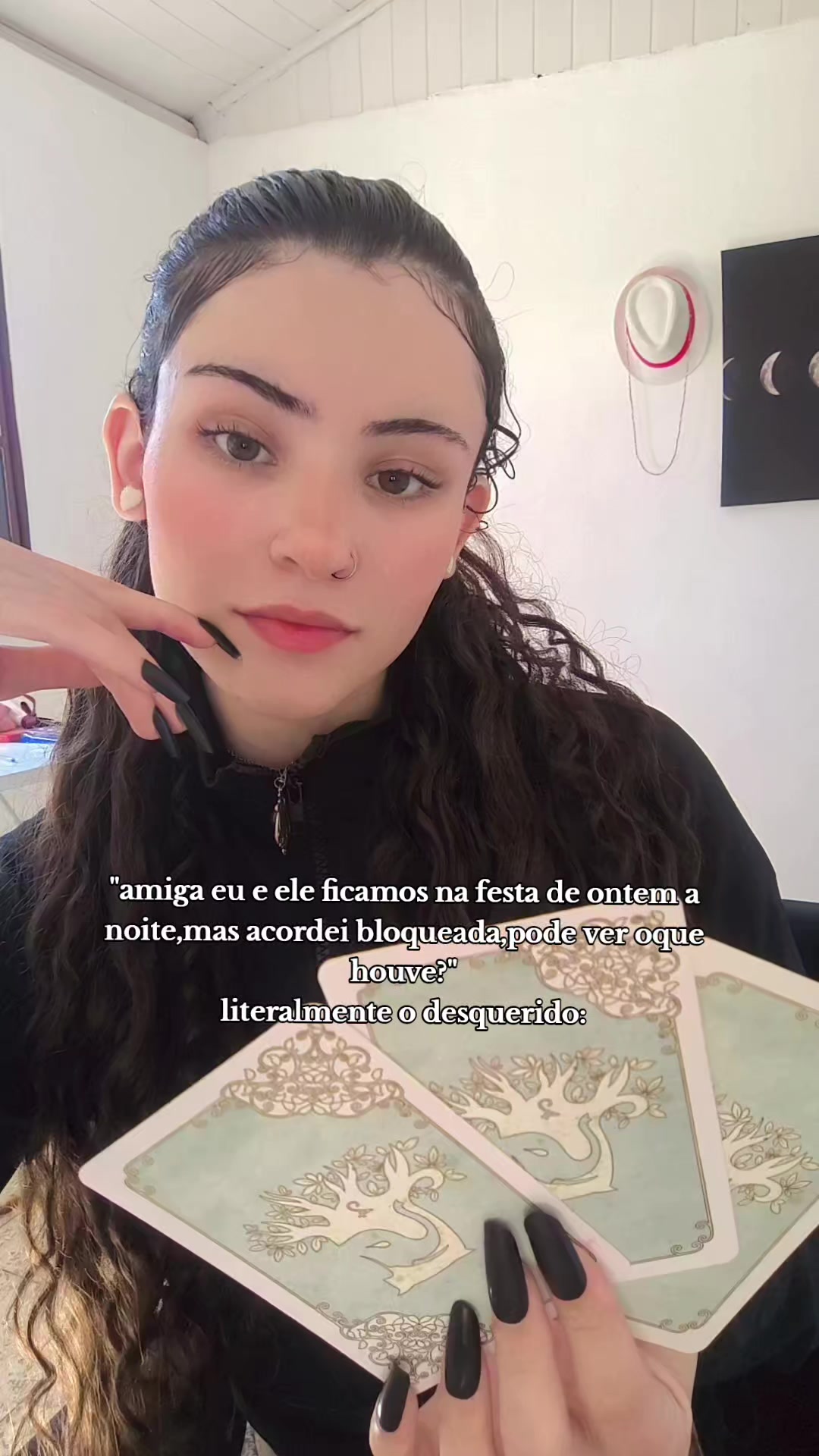 @leeh | Cartomante & bruxa