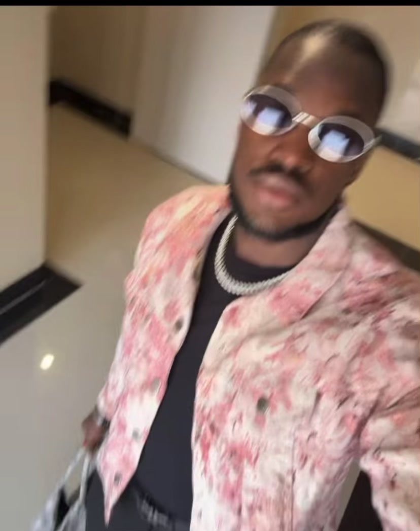 @Mo