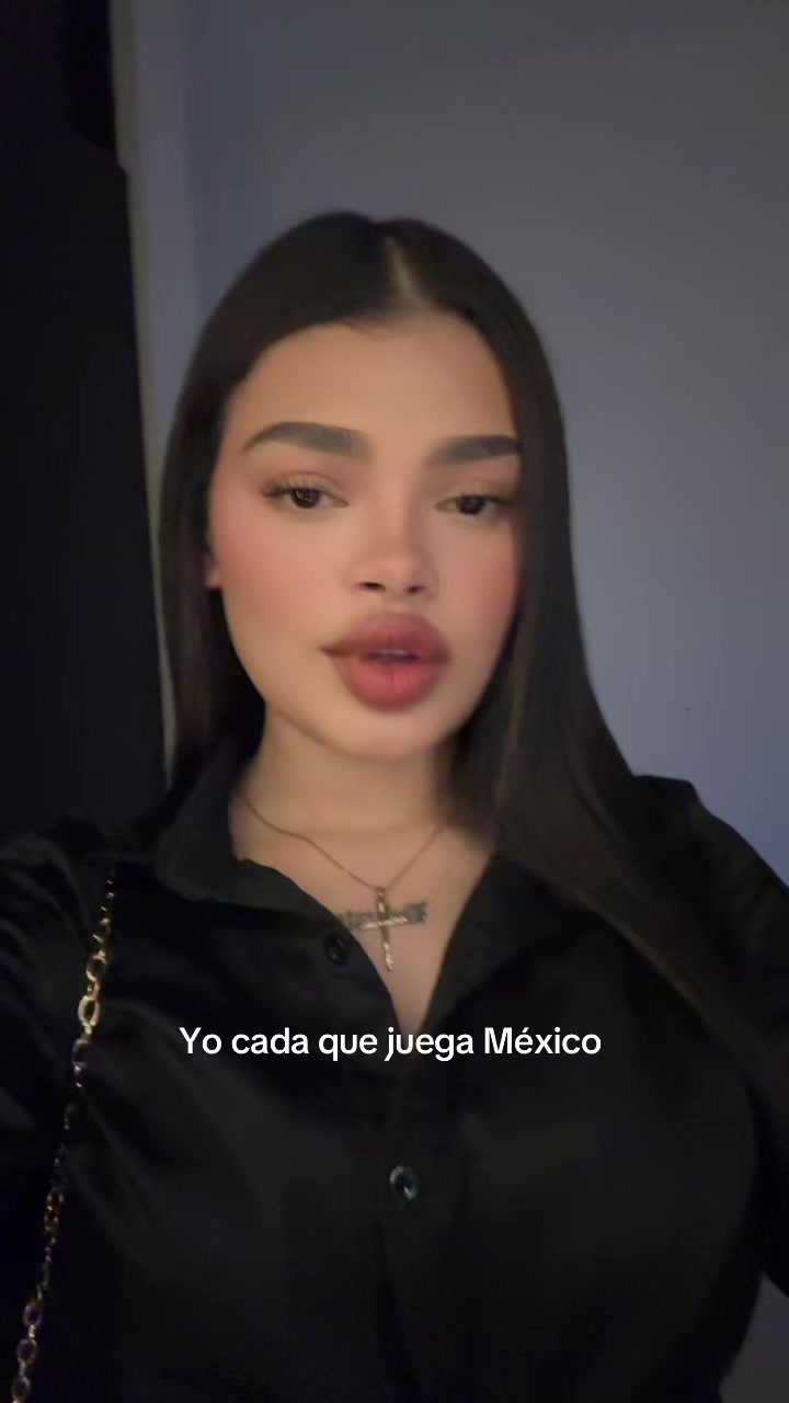@danae_mendo